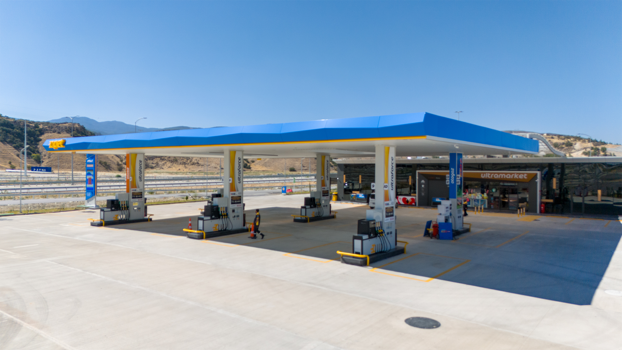 New Highway Service Station Now Open